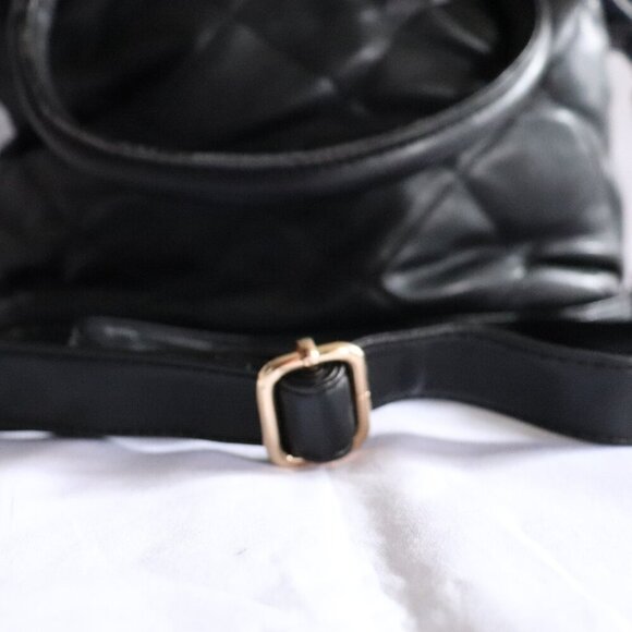 Deux Lux Women's Black Quilted Casual Zipper Lined Hand Cross Body Pocket Bag - Picture 2 of 16